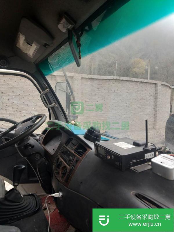 吉林低價出售油罐車