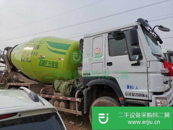 河南出售二手國(guó)五豪沃大14方攪拌車