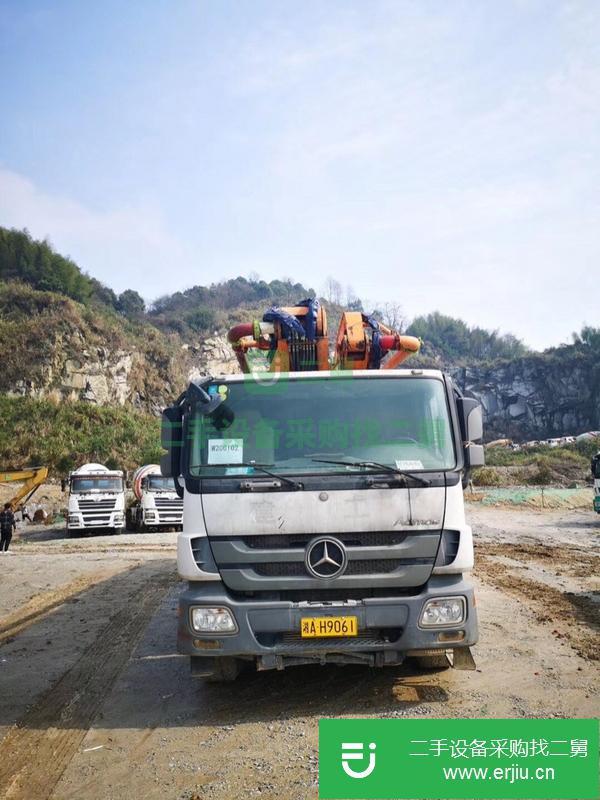湖南出售二手中聯(lián)奔馳泵車