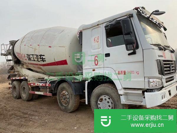 新疆出售二手豪沃水泥攪拌罐車