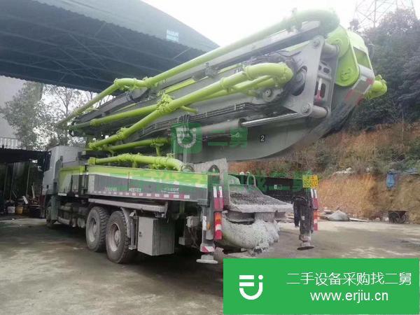 黑龍江出售二手中聯(lián)奔馳49米混凝土泵車