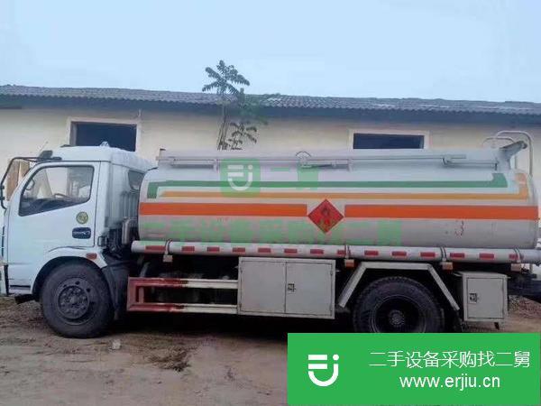 江西出售二手8噸9成新加油車