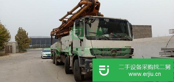 河南出售中聯泵車52米,奔馳底盤