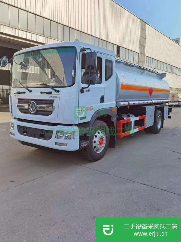 廣東出售二手12.2方東風(fēng)D9油罐車