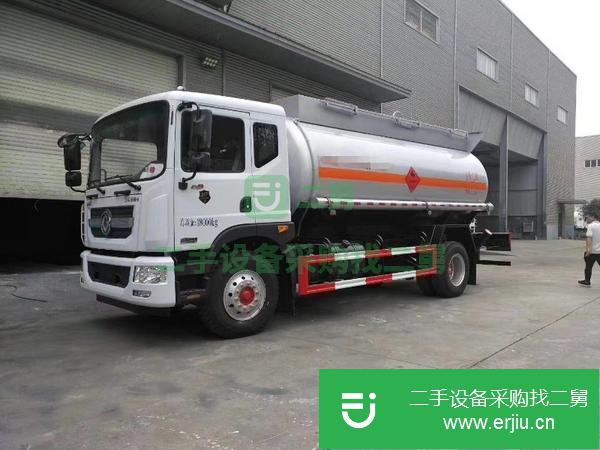 四川出售二手12噸東風D9加油車