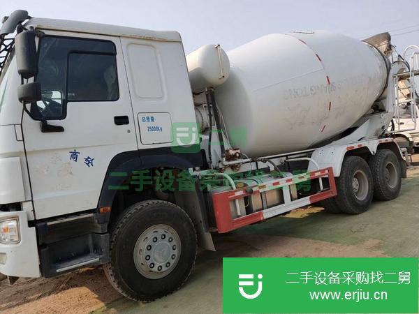 陜西出售二手豪沃攪拌車