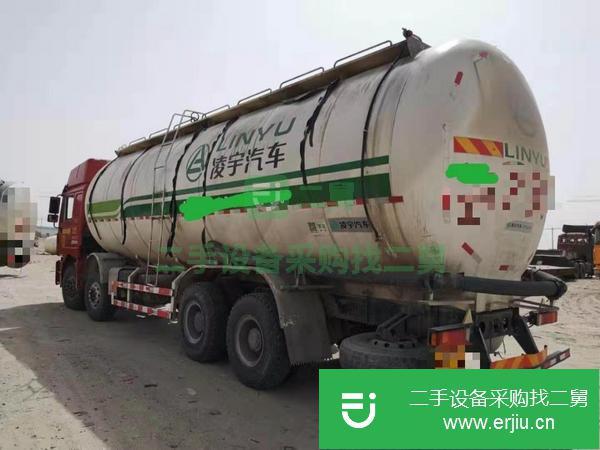 甘肅出售二手國五排放陜汽德龍前四后八水泥罐車