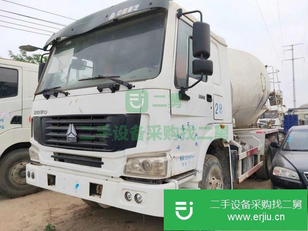 內蒙古出售二手豪沃大十二方攪拌車