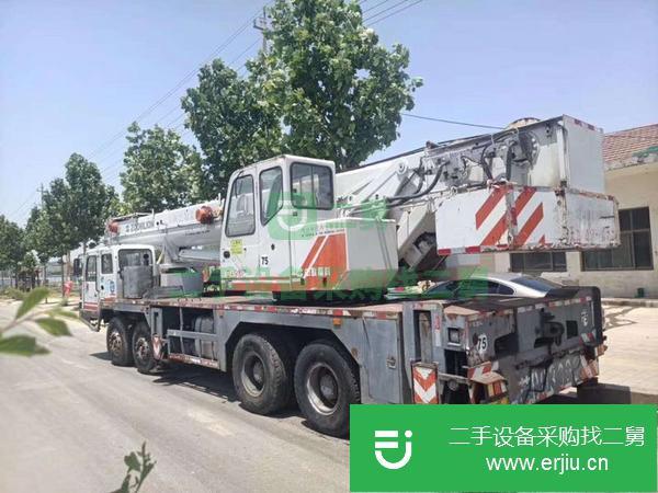 河南出售二手中聯(lián)重科50噸吊車