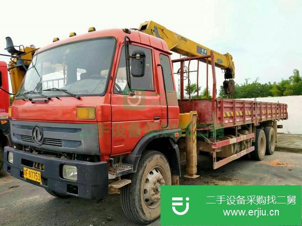 四川出售二手的吊車，康明斯240馬力