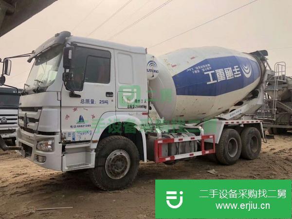 寧夏出售二手豪沃攪拌車,宇通上裝,手續齊全