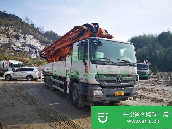 湖南出售二手中聯(lián)奔馳泵車