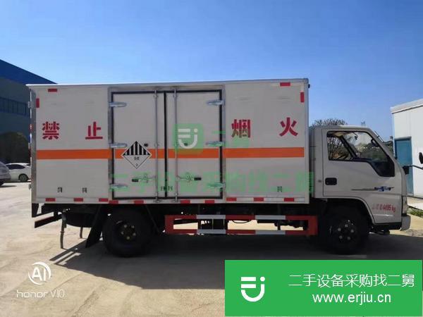 陜西出售二手東風易燃液體危險品廂式運輸車