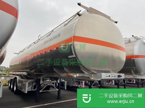 湖北出售罐式半掛車，45方通倉,BPW橋空懸1200真空胎,鋁合金圈
