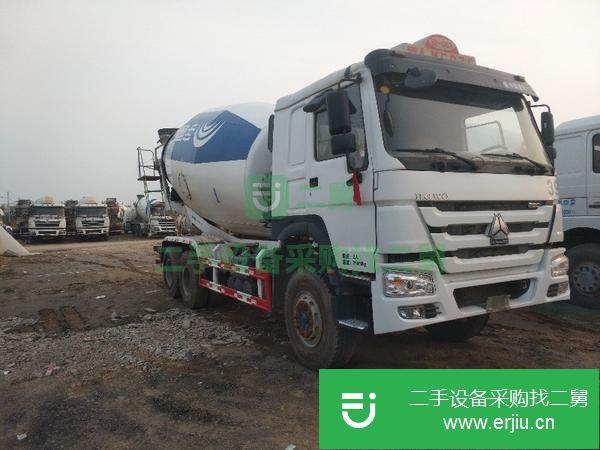 四川出售二手大14方豪沃攪拌車,支持分期