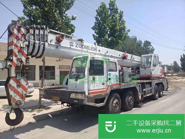 河南出售二手中聯(lián)重科50噸吊車