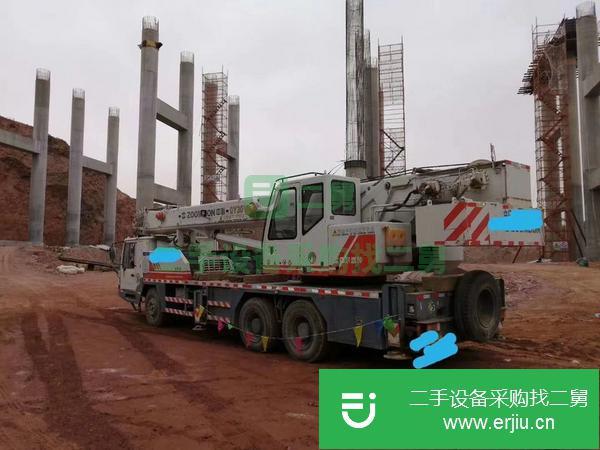 山東出售二手中聯(lián)吊車(chē)、車(chē)況精品