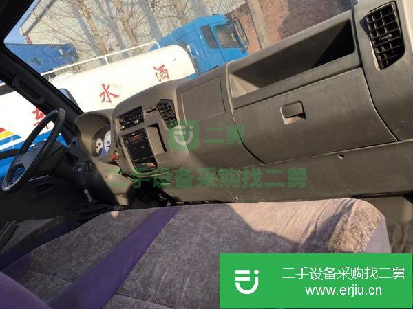 山東出售二手六噸灑水車