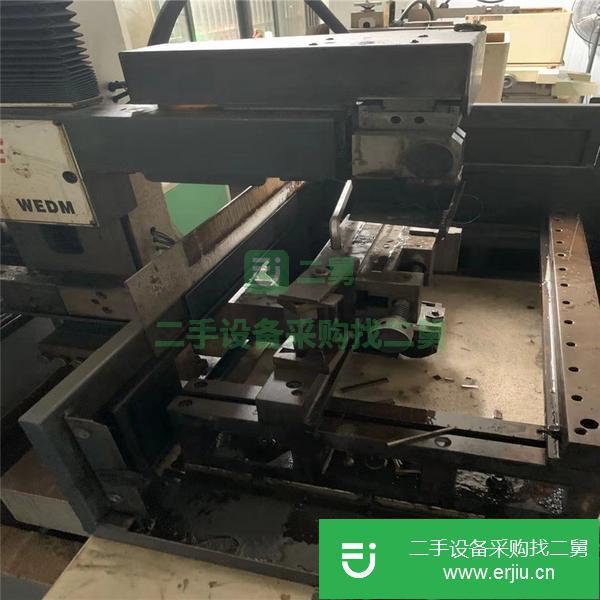 天津出售二手三特電火花線切割機
