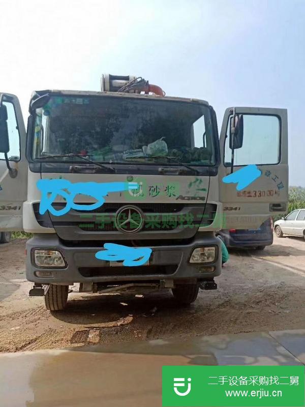 上海出售混凝土泵車，叉腿三橋五節臂，泵送30多萬方，手續齊全