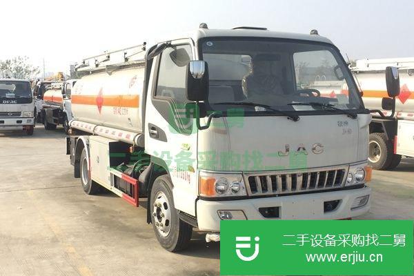 江西出售二手8成新油罐車
