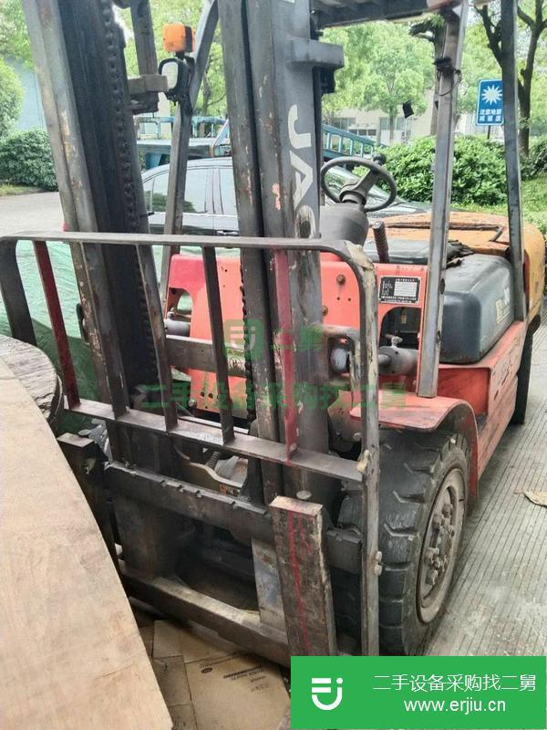江蘇出售二手內(nèi)燃式叉車