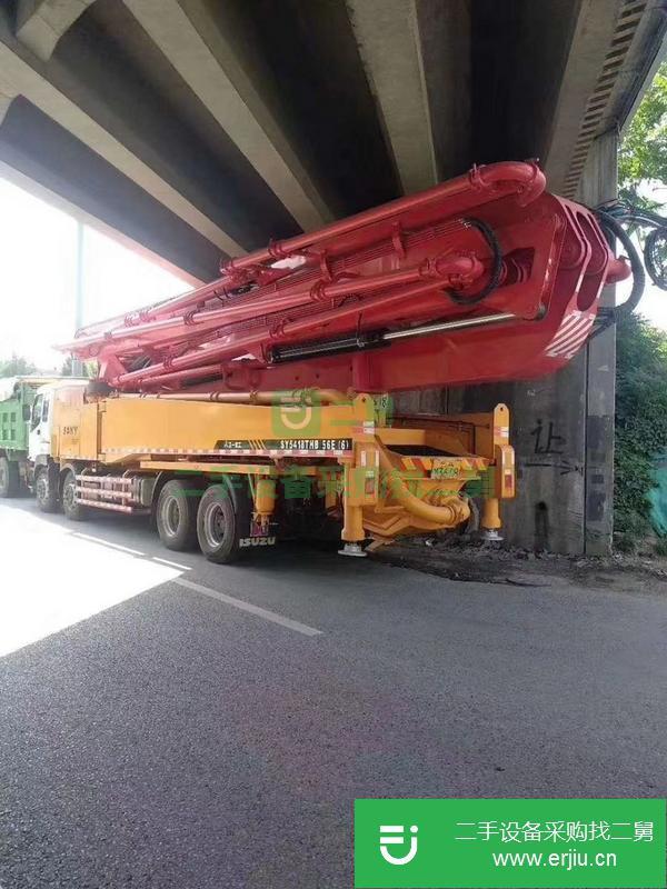 北京出售二手三一泵車56米，叉腿六節臂