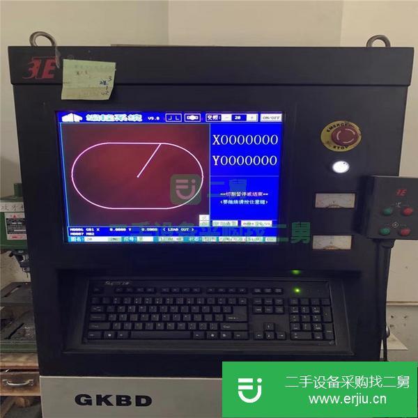 天津出售二手三特電火花線切割機