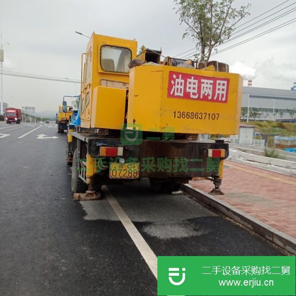 山東出售二手四節(jié)桿八噸吊車