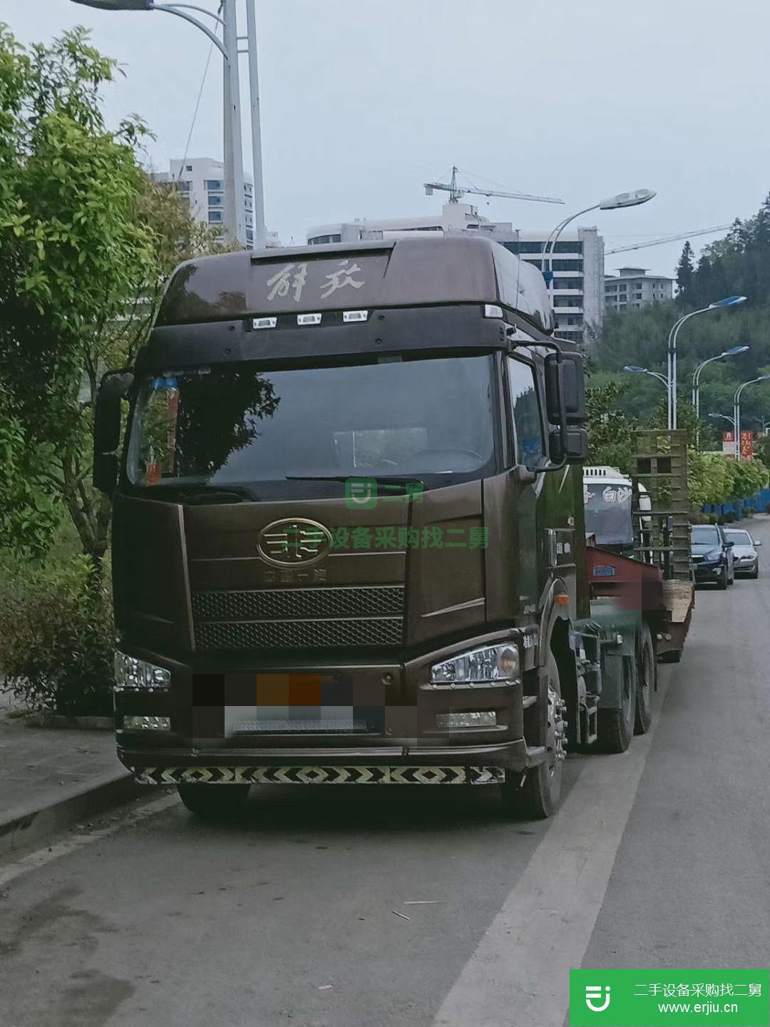 貴州出售二手一汽解放牽引車