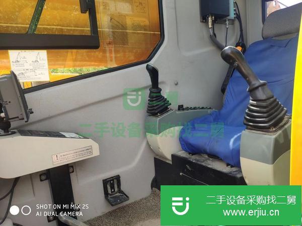 吉林出售二手徐工吊車(chē)，原車(chē)原版，五節(jié)臂，車(chē)況好