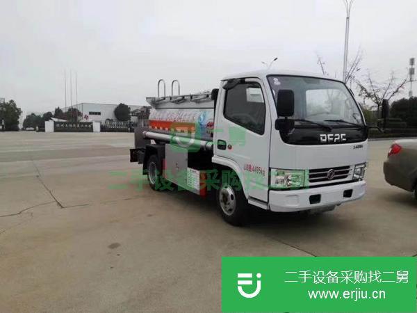 江西出售東風(fēng)多利卡藍(lán)牌油罐車，好上戶可分期