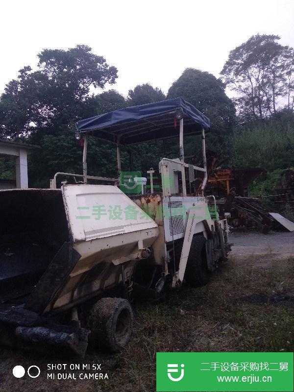 廣西出售二手伸縮輪式瀝青攤鋪機