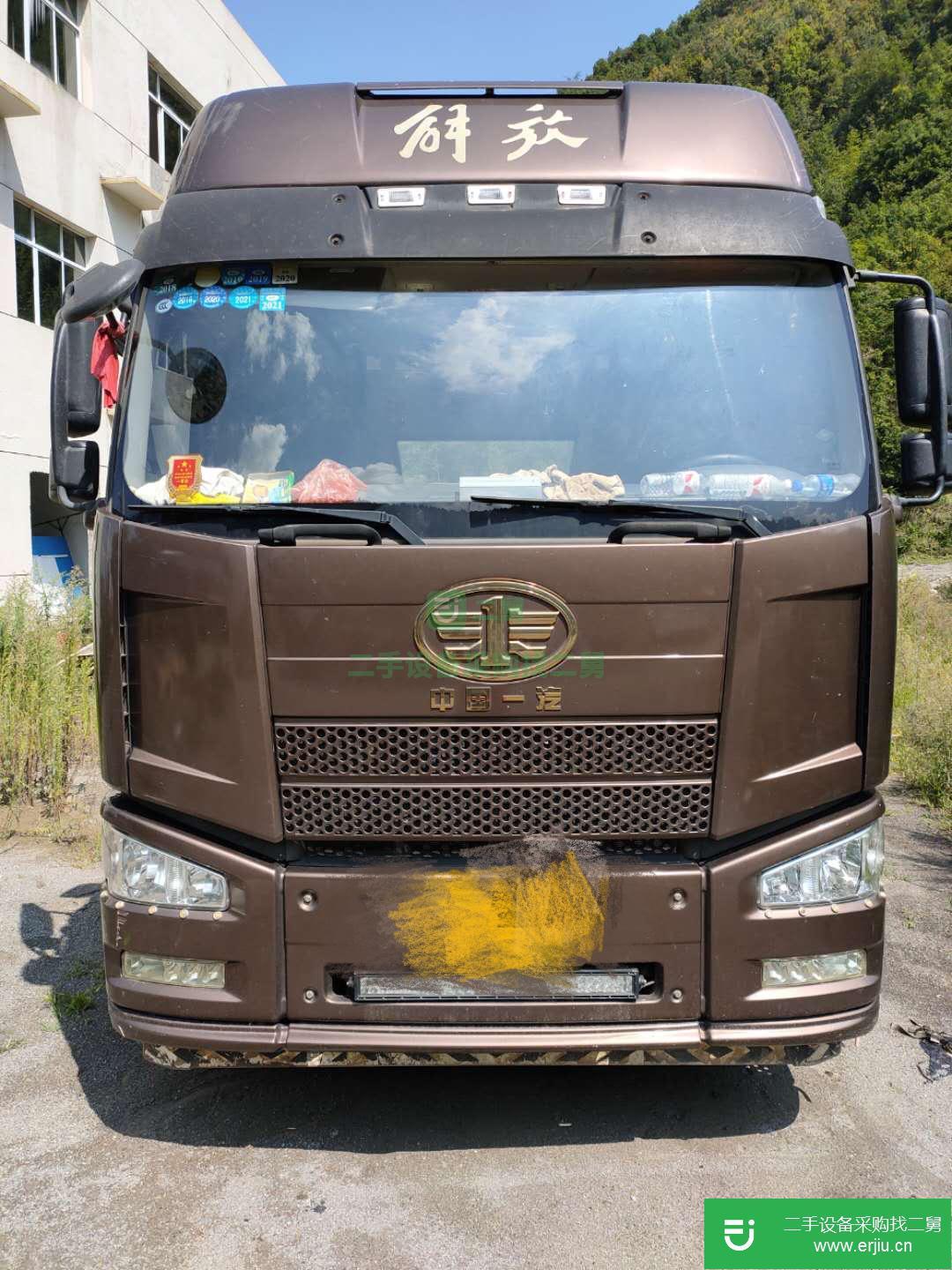 貴州出售二手一汽解放牽引車