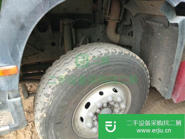 江蘇出售二手豪沃自卸車，大箱長5.8米，海沃油頂，12檔