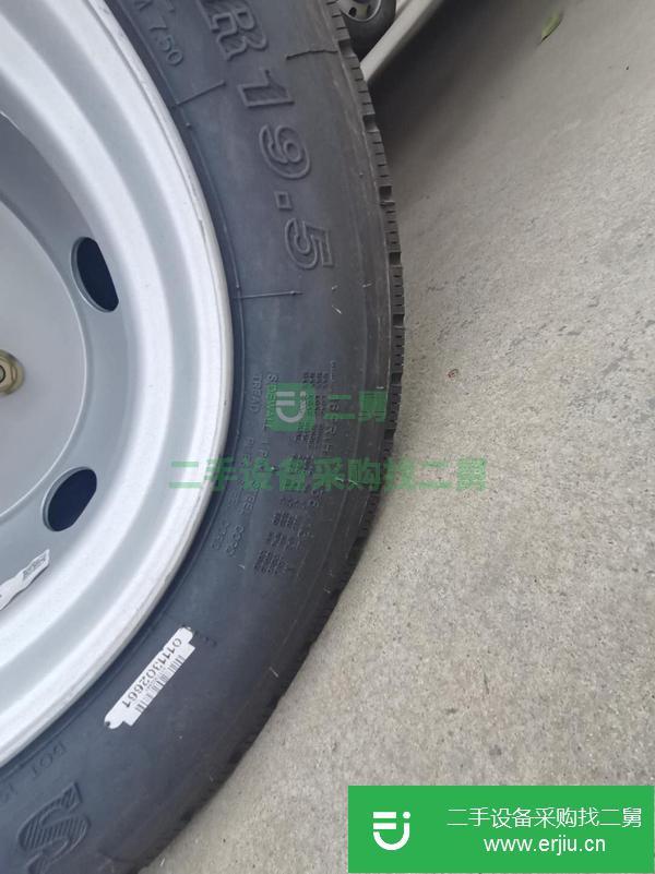 山東出售8噸油罐車
