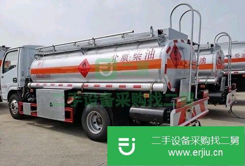 福建出售二手東風多利卡4.35方小型加油車