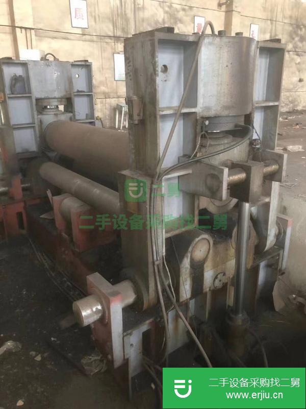 黑龍江出售二手上輥萬(wàn)能卷板機(jī)
