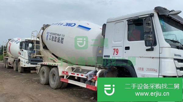 內(nèi)蒙古出售二手國(guó)四大14方水泥攪拌車