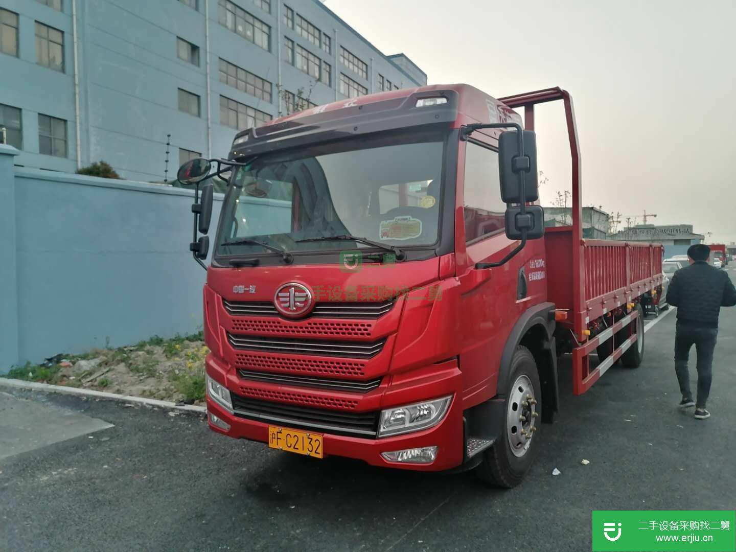 上海出售二手青島解放貨車