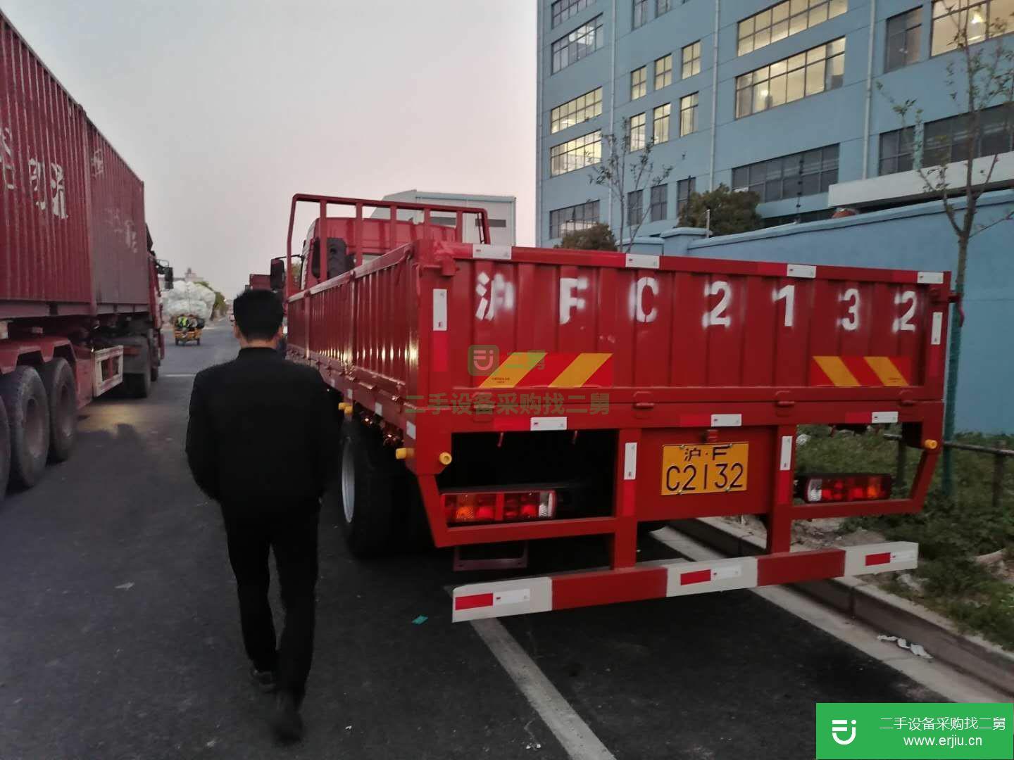 上海出售二手青島解放貨車