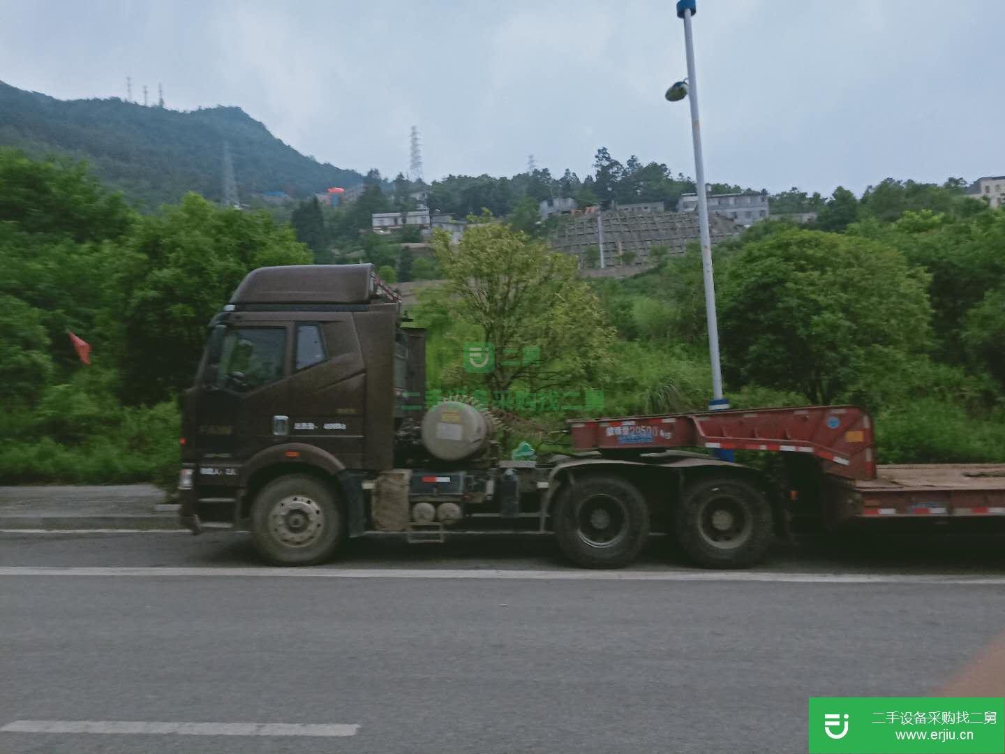 貴州出售二手一汽解放牽引車