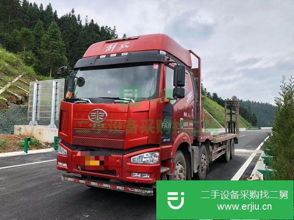 云南出售二手解放前四后八平板運(yùn)輸車(chē)