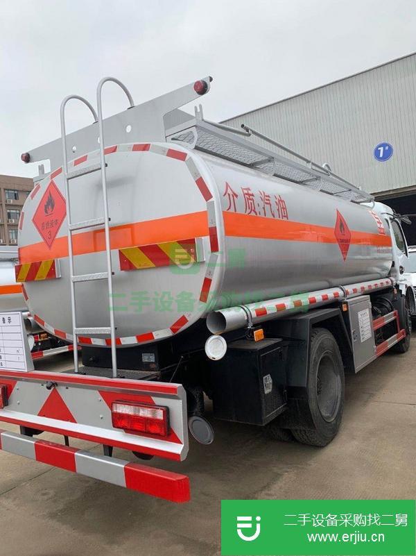 江西出售東風(fēng)多利卡藍(lán)牌油罐車，好上戶可分期