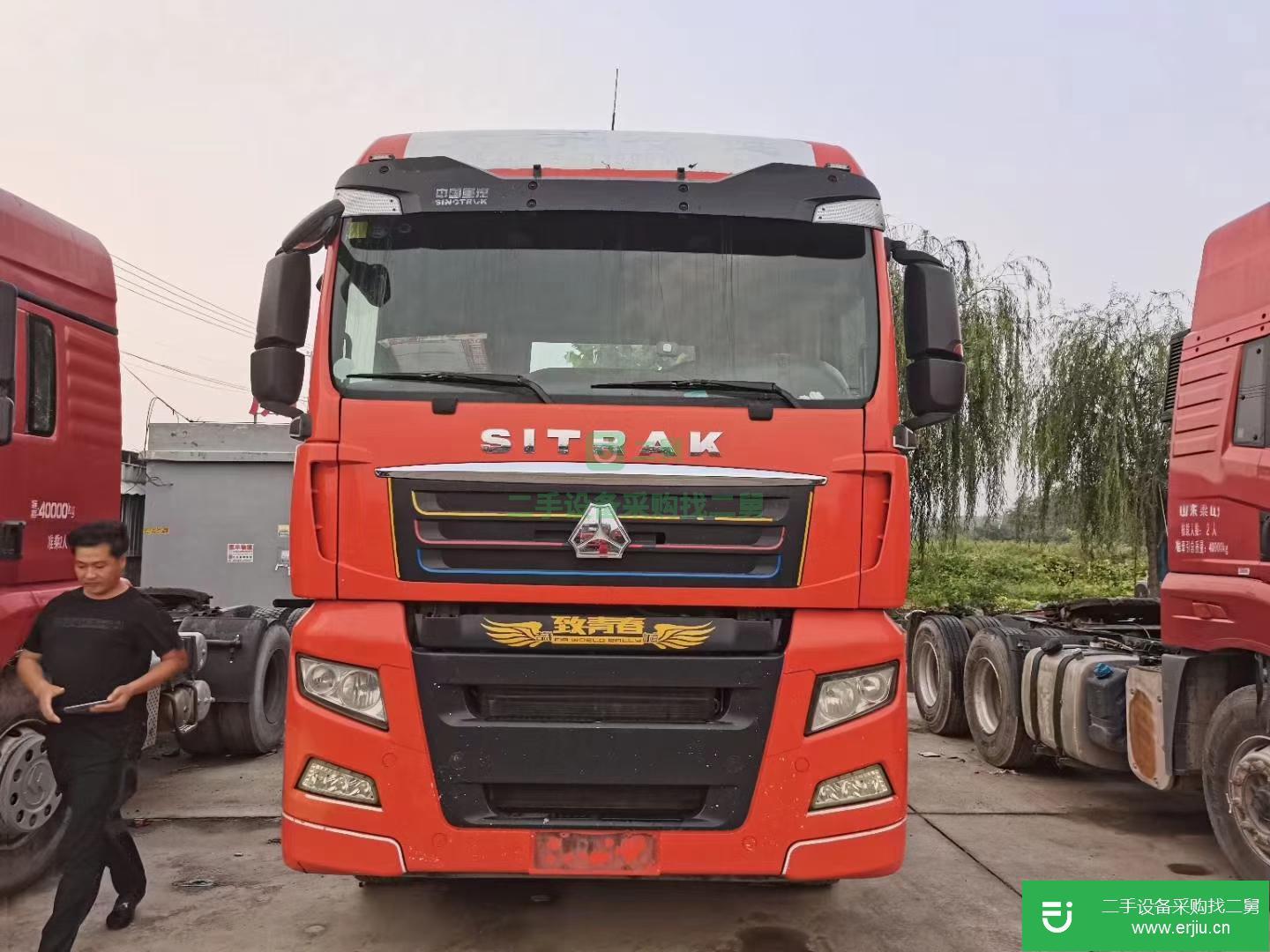 山東出售二手重汽汕德卡牽引車(chē)