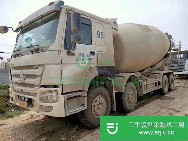 山東出售二手豪沃混泥土攪拌罐車