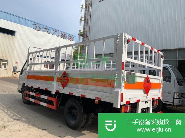 江西出售二手氧氣瓶運輸車，包過戶