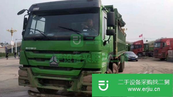 山東出售二手豪沃自卸車,8米大箱,底12邊10。包提檔過戶