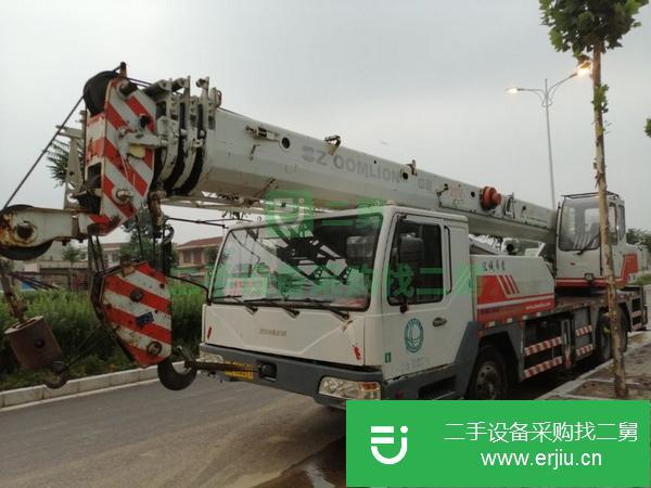 河南出售二手中聯(lián)25Ⅴ吊車(chē)