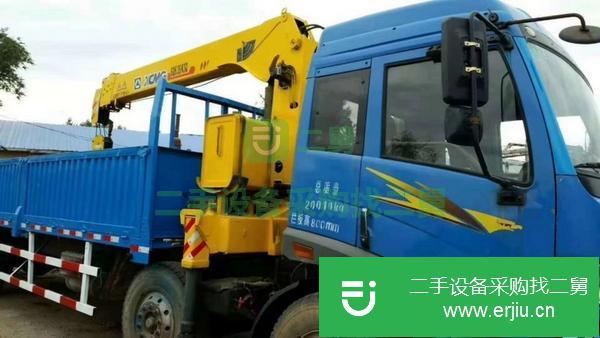 吉林出售二手東風前四后四6.3噸隨車吊